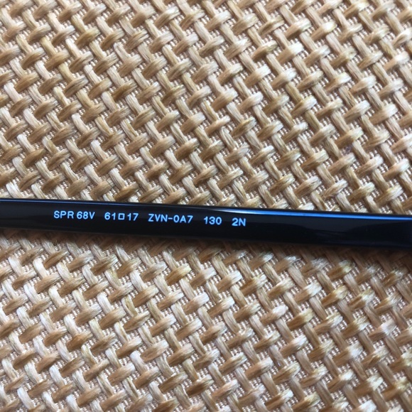 Prada sunglasses - Picture 4 of 5